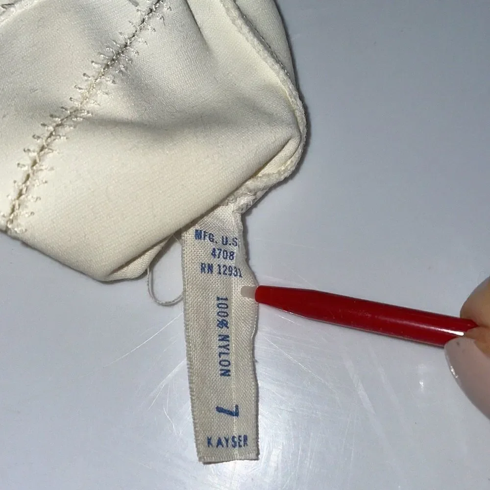 Vtg new in‎ packaging Kayser white nylon gloves